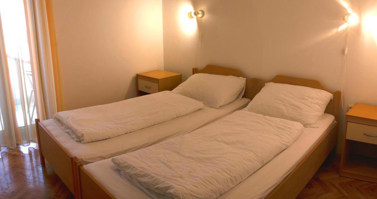 Vila Albatros Bed & Breakfast Rovinj Exterior photo
